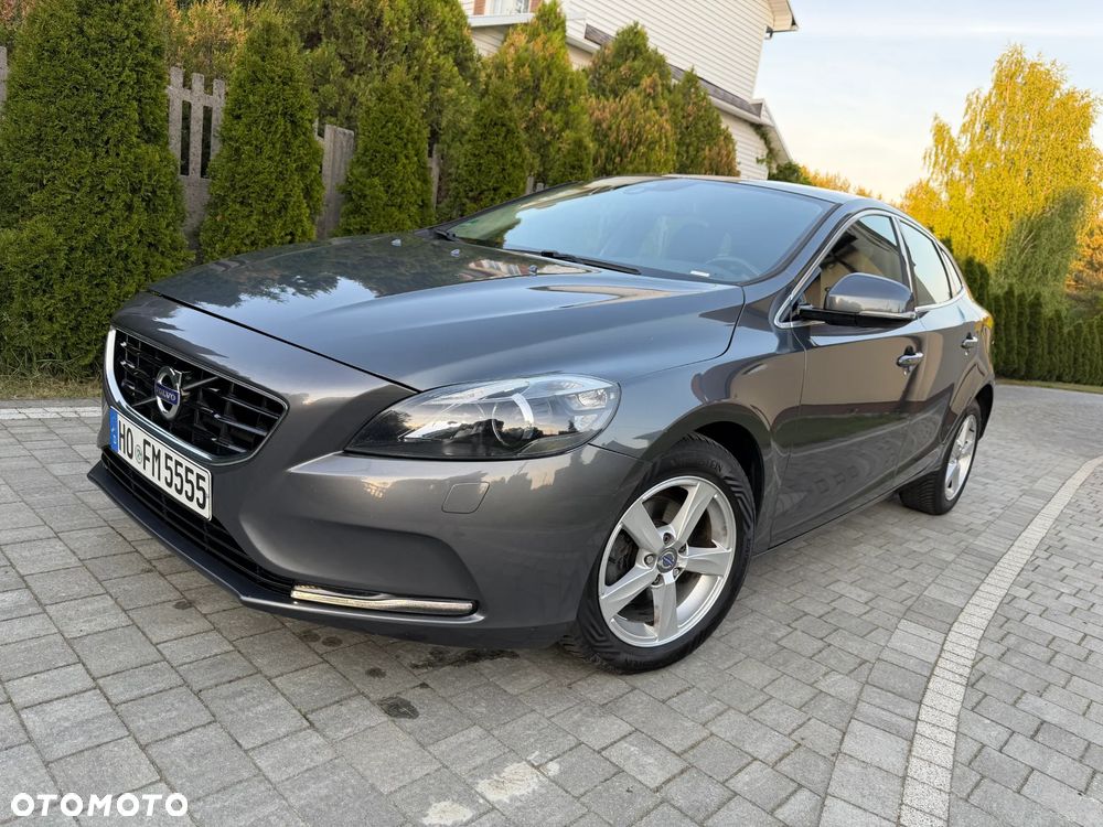 Volvo V40 D2 Momentum - 2
