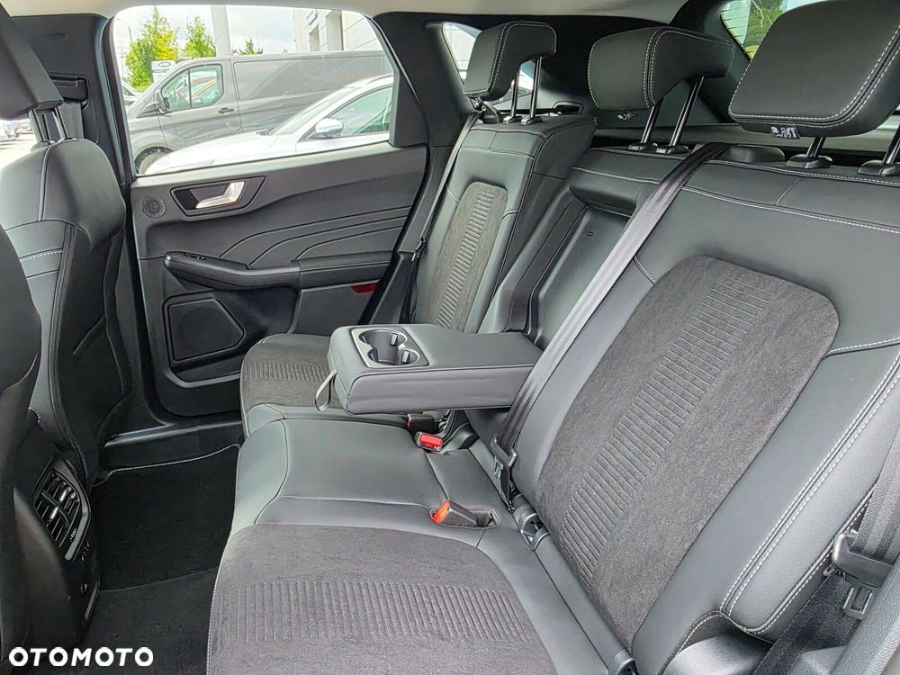 Ford Kuga - 29