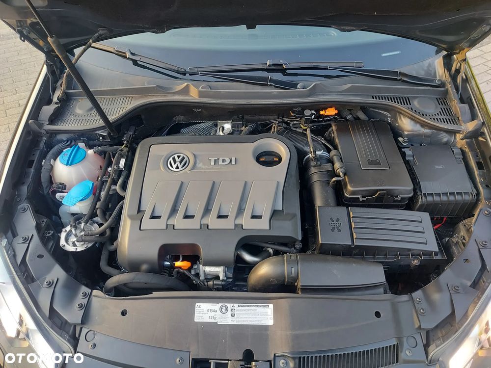 Volkswagen Golf Cabrio 2.0 TDI BlueMotion Technology - 12