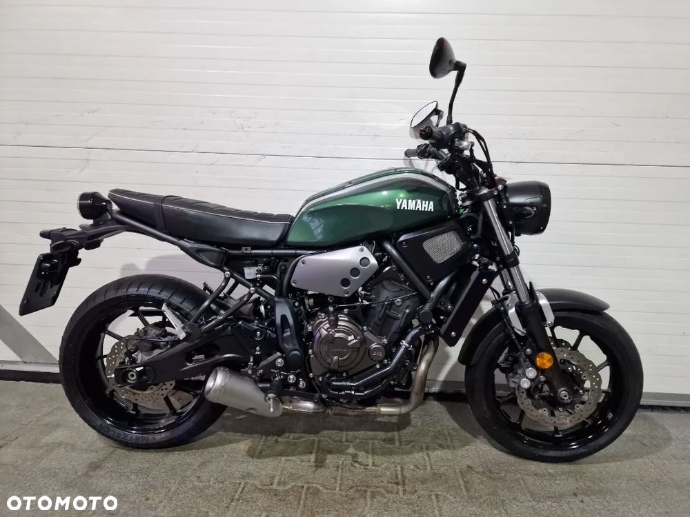 Yamaha XSR - 21
