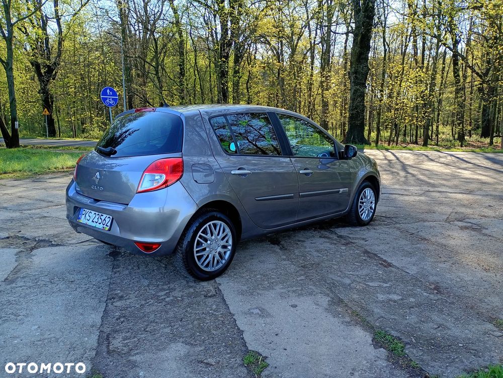 Renault Clio - 5