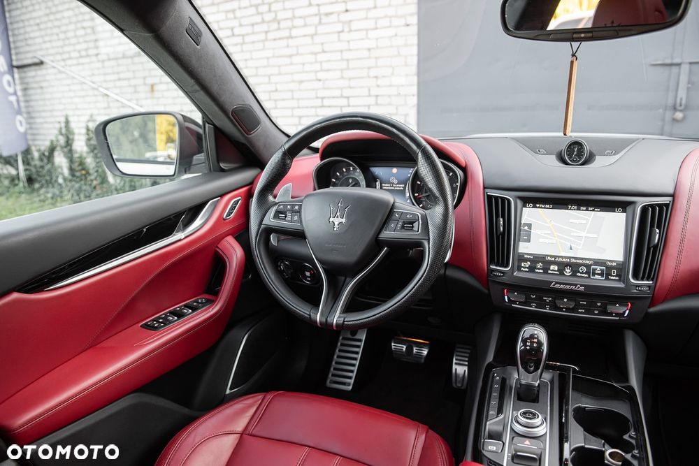 Maserati Levante Granlusso - 16