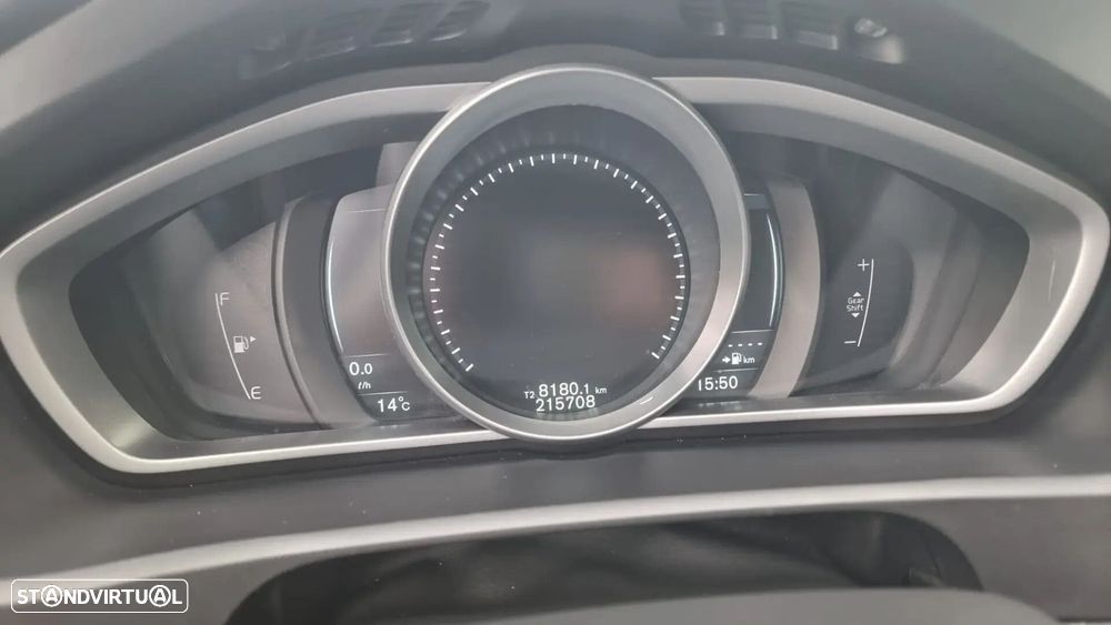 Volvo V40 - 16