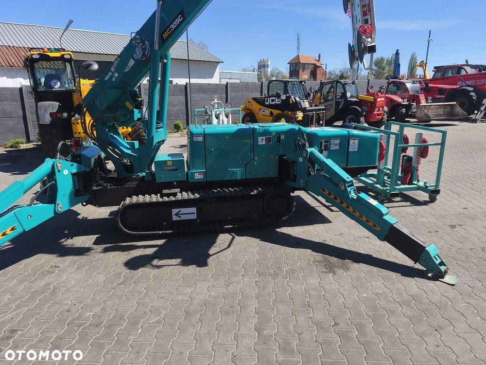 Maeda MC305 CRME-2 - 6