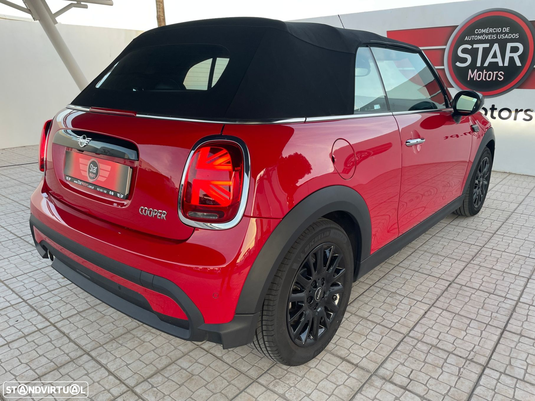 MINI Cabrio Cooper Auto - 38