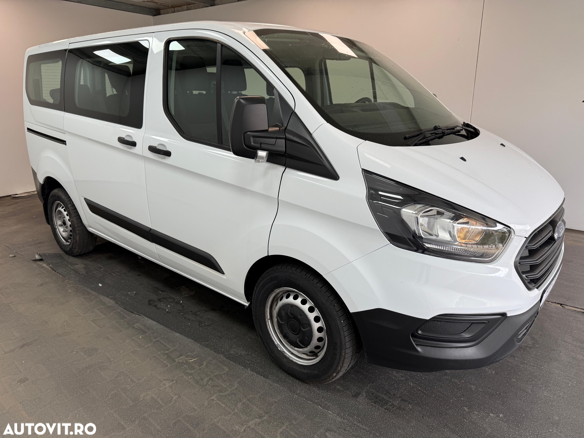 Ford Transit Custom Kombi 320 2.0 EcoBlue 105 CP L1H1 Trend - 23