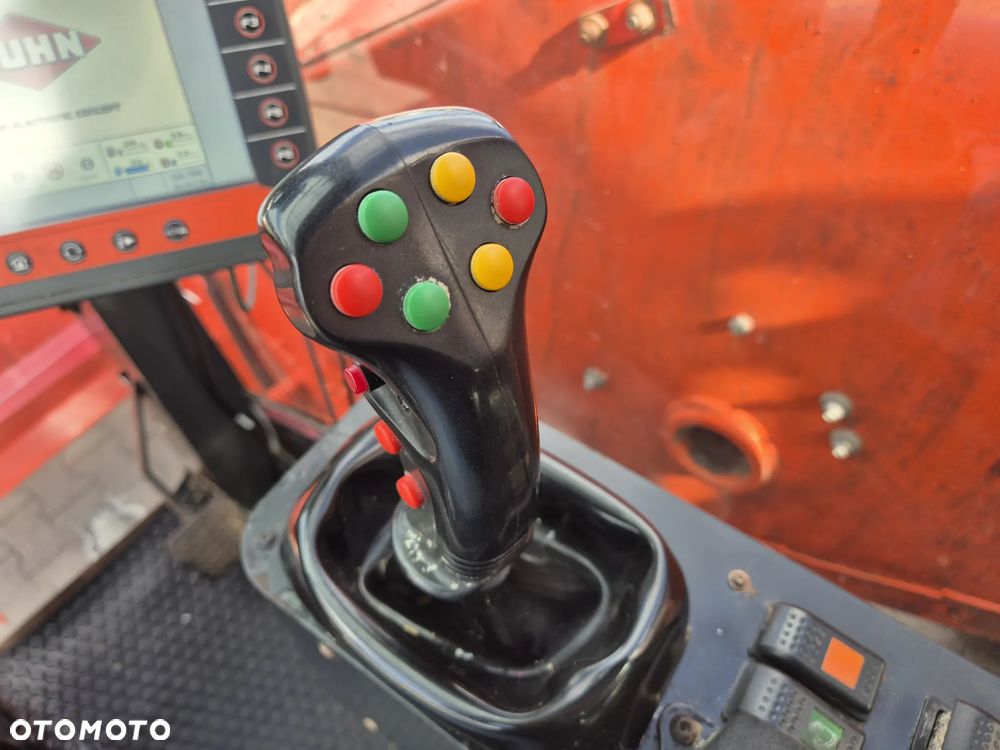 Kuhn SPW 22 Intense / 1WŁ. / NOWY SERWIS / 2 ŚLIMAKI / 22M3  / SUPER STAN / PASZOWÓZ SAMO JEZDNY - 27