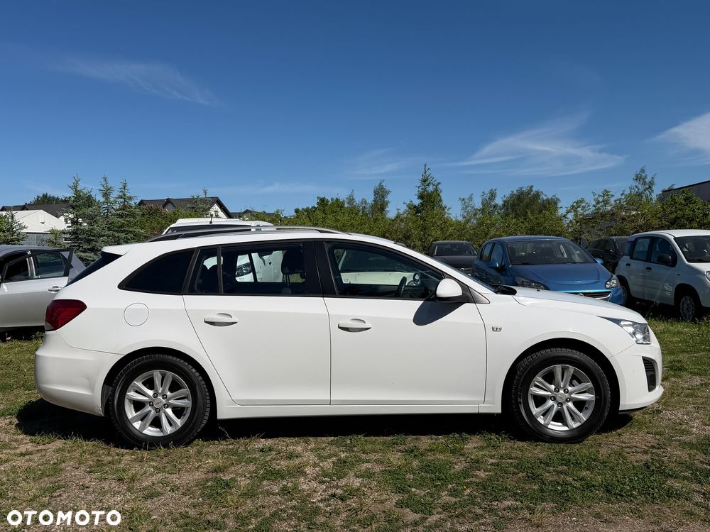 Chevrolet Cruze 1.6 LT - 4