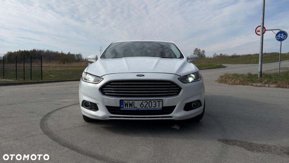 Ford Fusion - 2