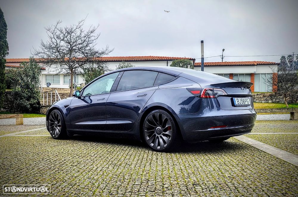 Tesla Model 3 Long Range AWD Dual Motor Performance - 25