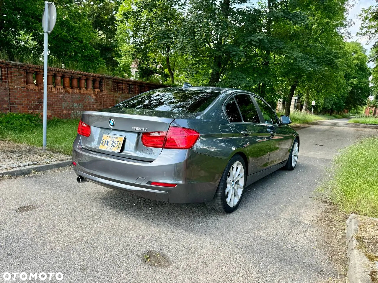BMW Seria 3 - 10