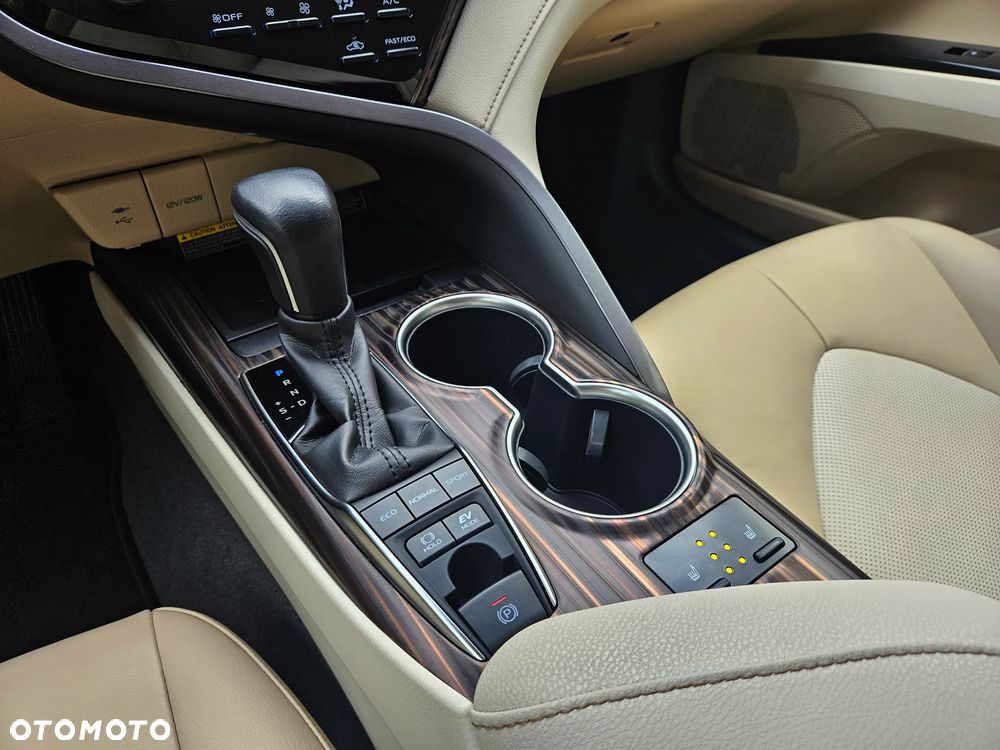 Toyota Camry 2.5 Hybrid Executive CVT - 30