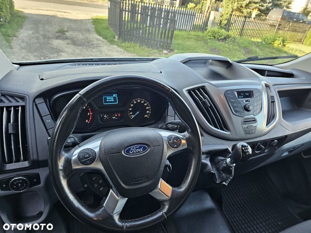 Ford Transit - 19