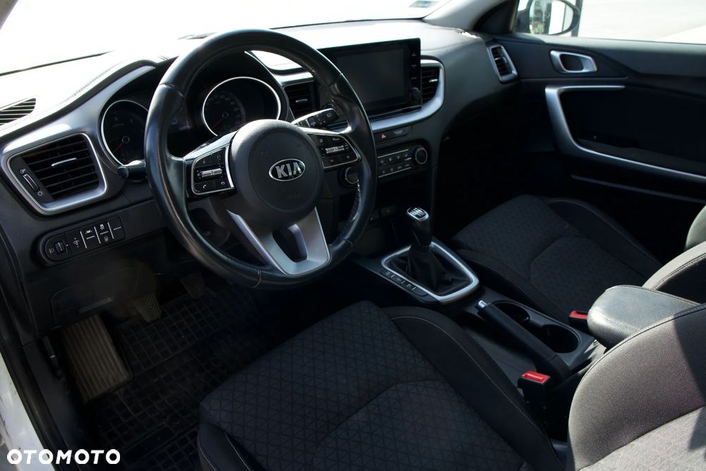 Kia Ceed - 20