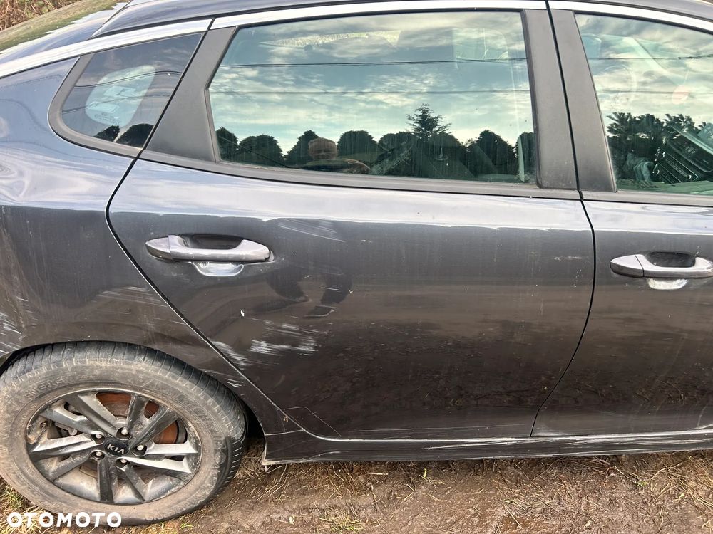 Kia Optima 2.0 L - 8