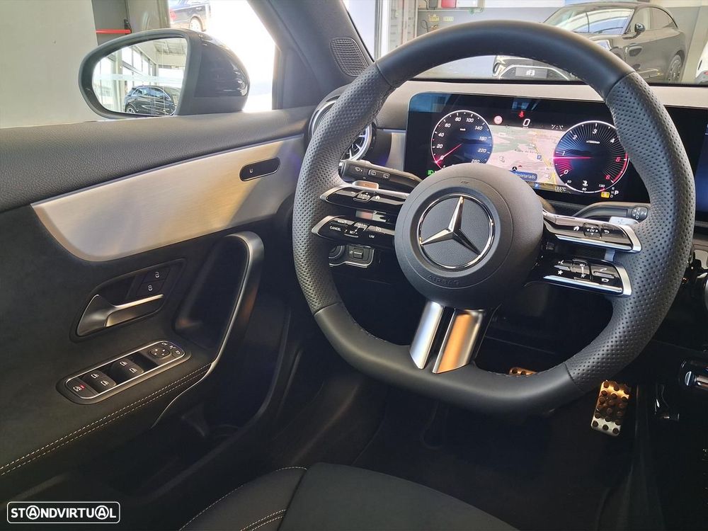 Mercedes-Benz A 180 d AMG Line Aut. - 17