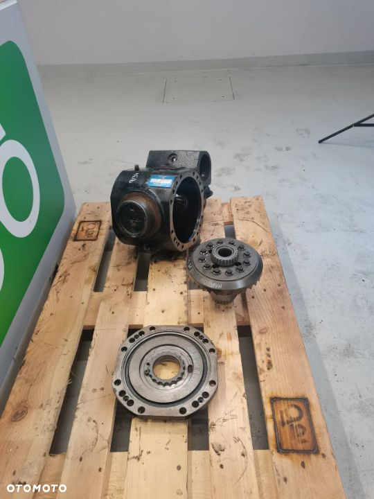 Atak Manitou MT 1840 {Spicer 9X34 tył} - 3