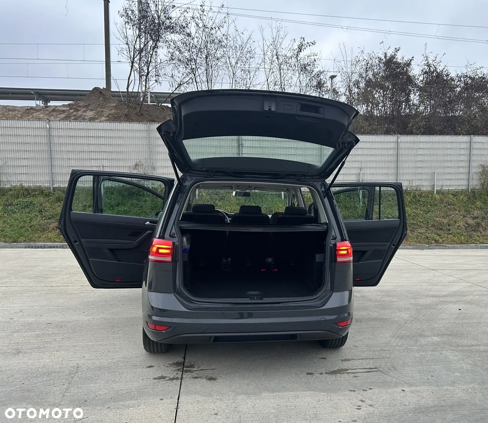 Volkswagen Touran 1.5 TSI EVO Trendline - 6