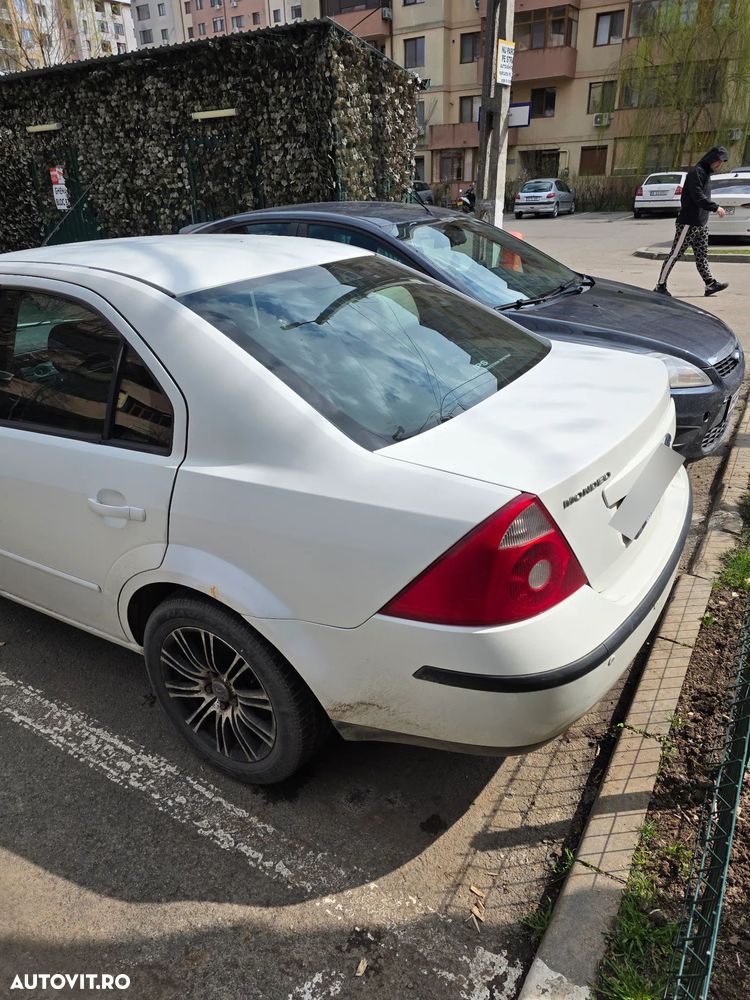 Ford Mondeo 2.0 TDCI Ambiente - 8