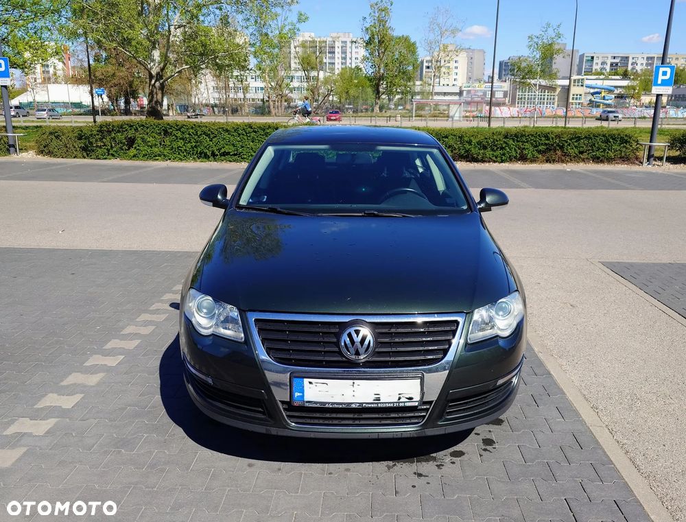 Volkswagen Passat 2.0 TDI DPF Comfortline - 2