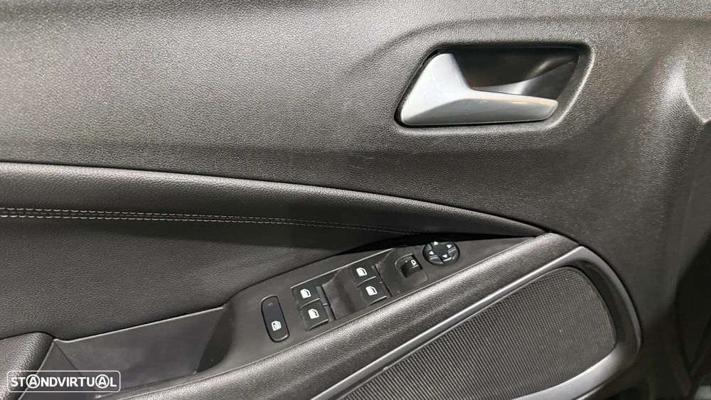 Opel Crossland 1.2 T Elegance - 11