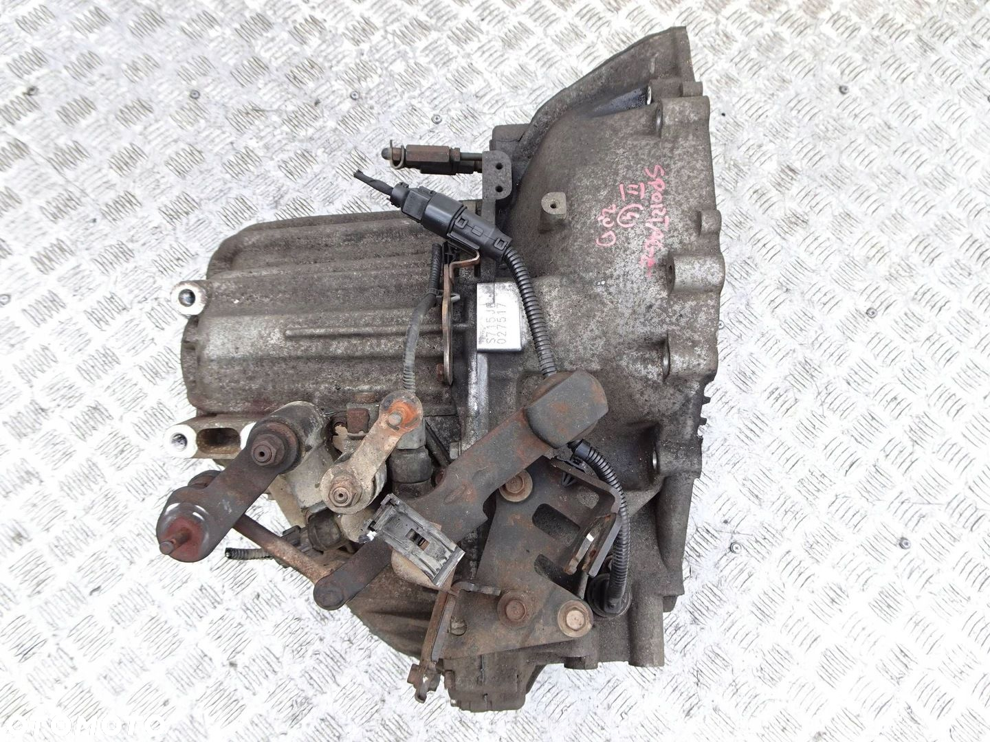 Skrzynia biegów Kia Sportage II 2.0 CRDI - 10