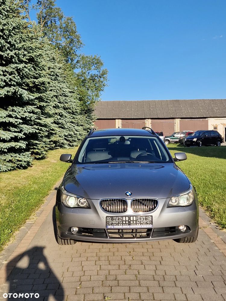 BMW Seria 5 525xi - 7