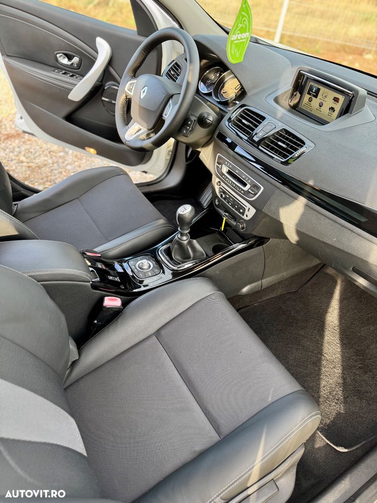 Renault Megane Grandtour ENERGY dCi 110 Start & Stopp Bose Edition - 24