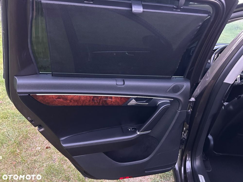 Volkswagen Passat 2.0 TDI DPF DSG Highline - 19