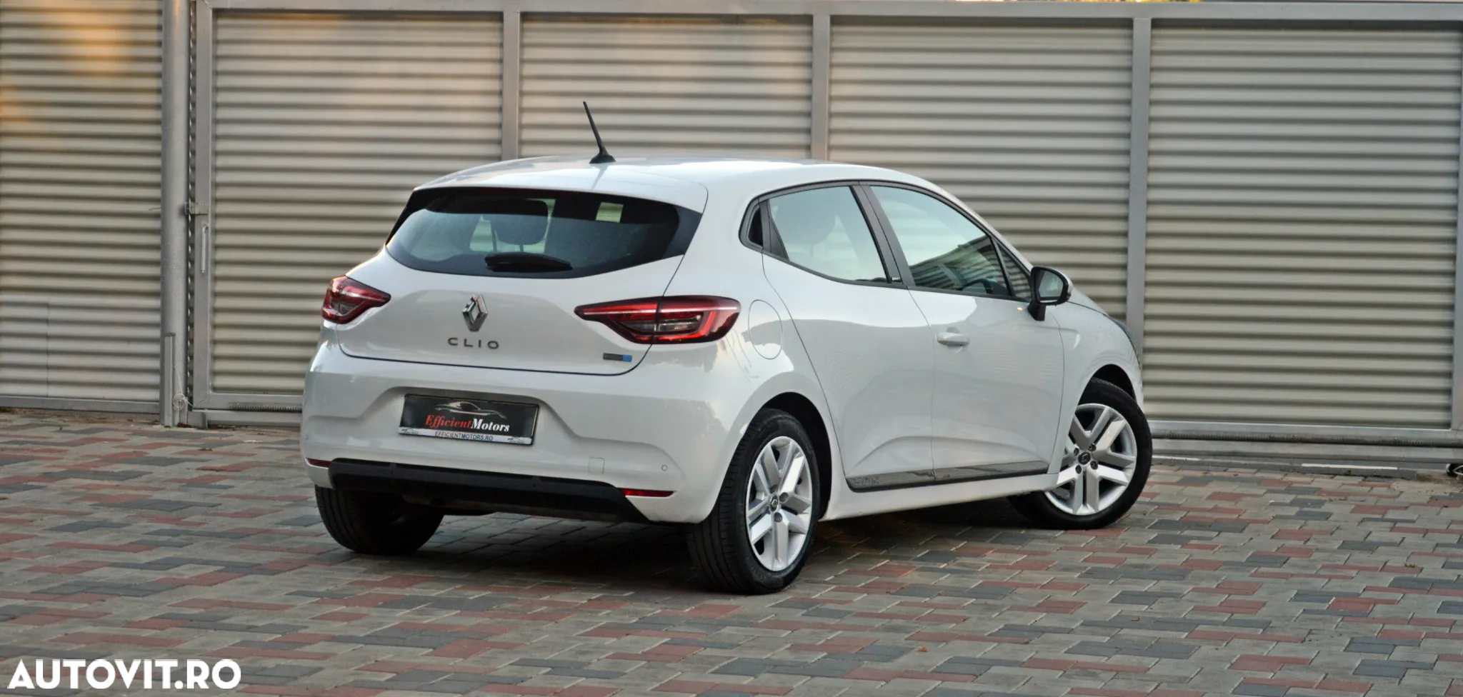 Renault Clio E-TECH Hybrid 140 BUSINESS EDITION - 13