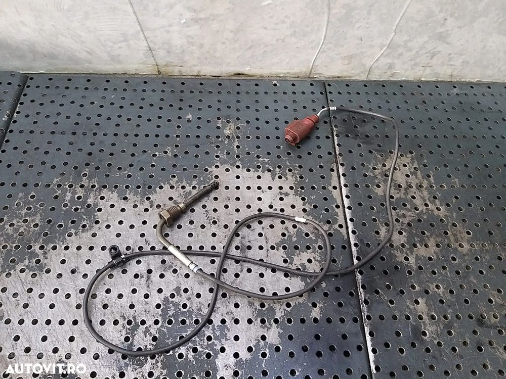 Senzor temperatura gaze evacuare 3.0 tdi vw touareg 7p 059906088bn - 3