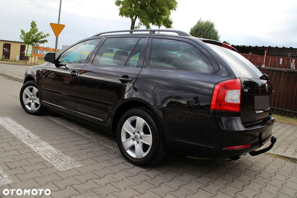Skoda Octavia 1.8 TSI FAMILY - 12