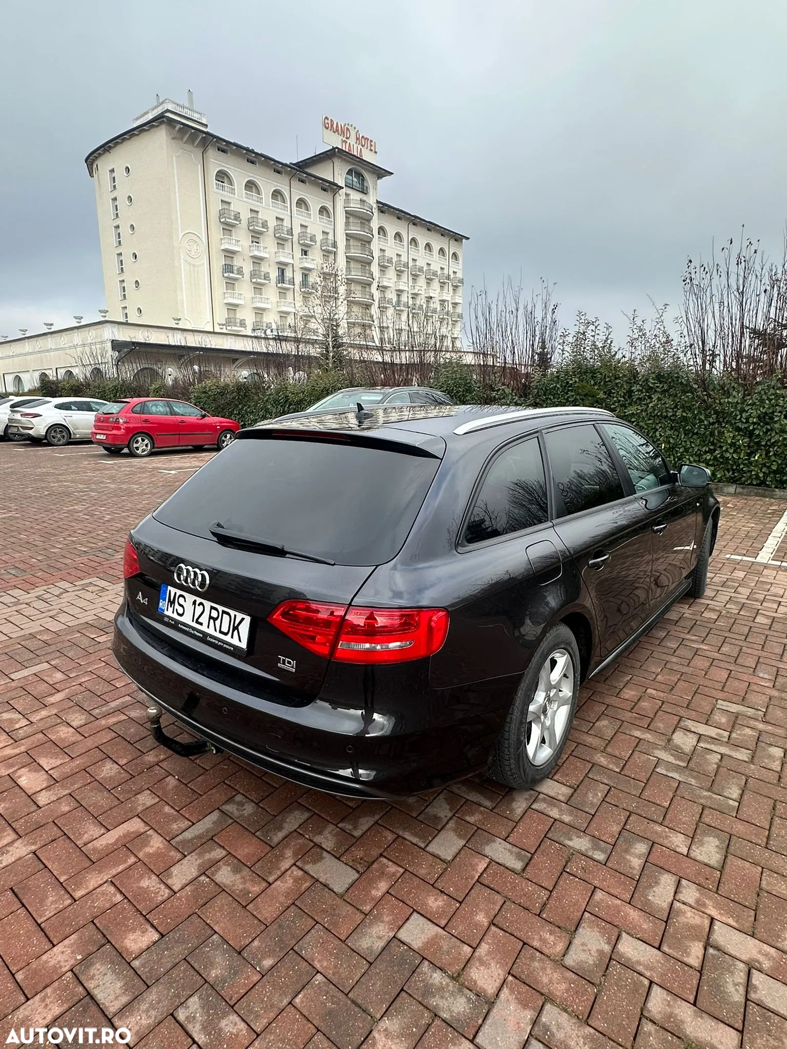Audi A4 Avant 2.0 TDI DPF quattro S line Sportpaket - 7