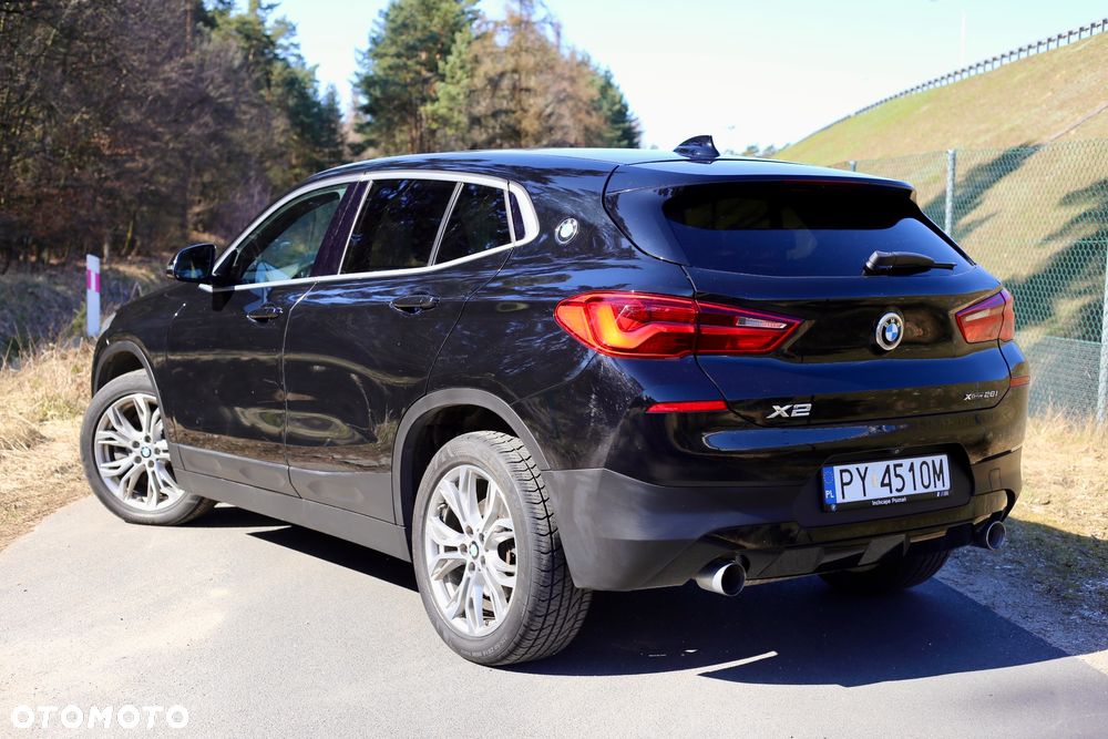 BMW X2 xDrive20i Advantage Plus - 9
