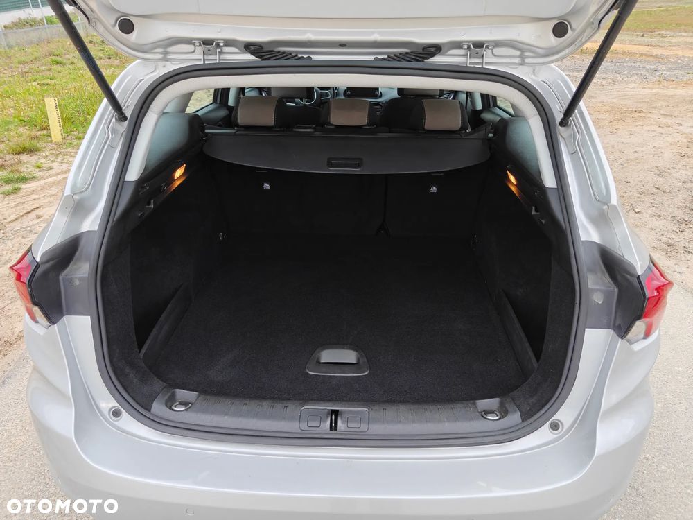 Fiat Tipo 1.4 T-Jet 16v Lounge EU6 - 12