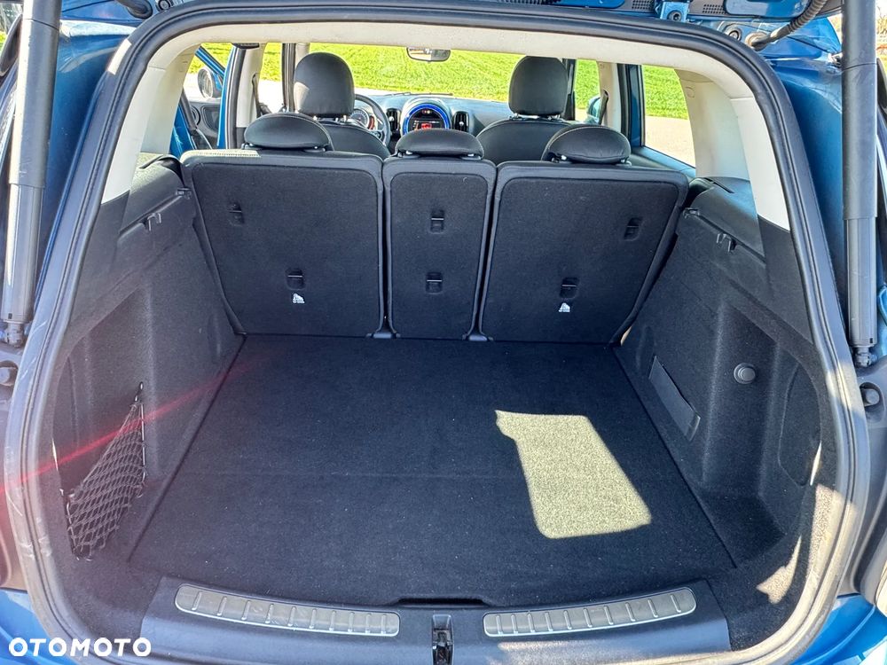 MINI Countryman One Essential Trim - 16