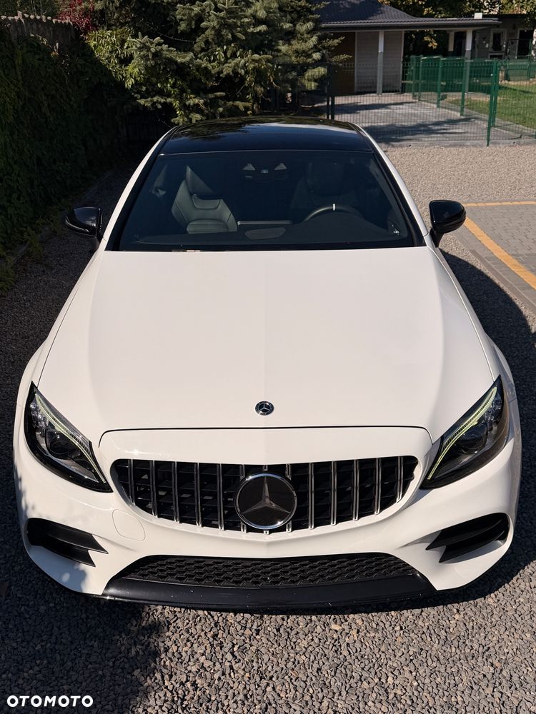 Mercedes-Benz Klasa C 300 9G-TRONIC - 3