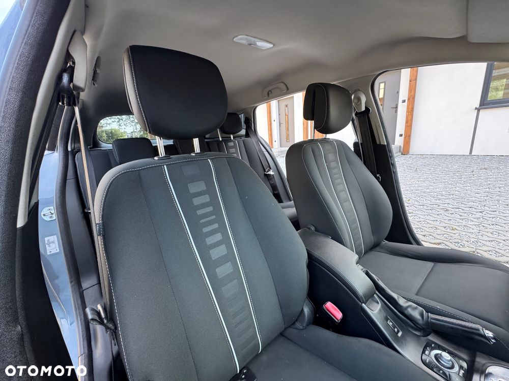 Renault Megane 1.5 dCi Intens EDC - 8