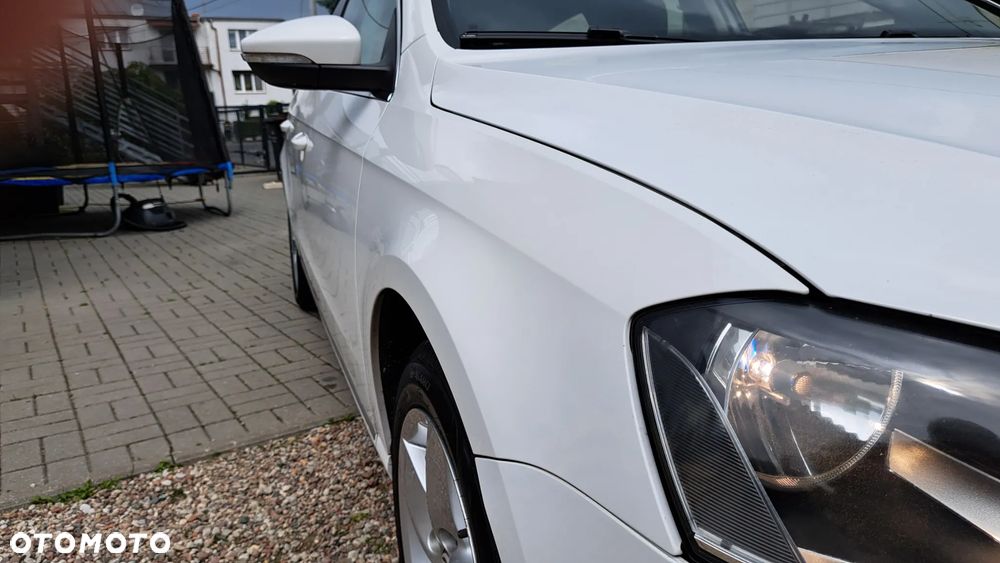 Volkswagen Passat 2.0 TDI BlueMotion Technology Exclusive - 10