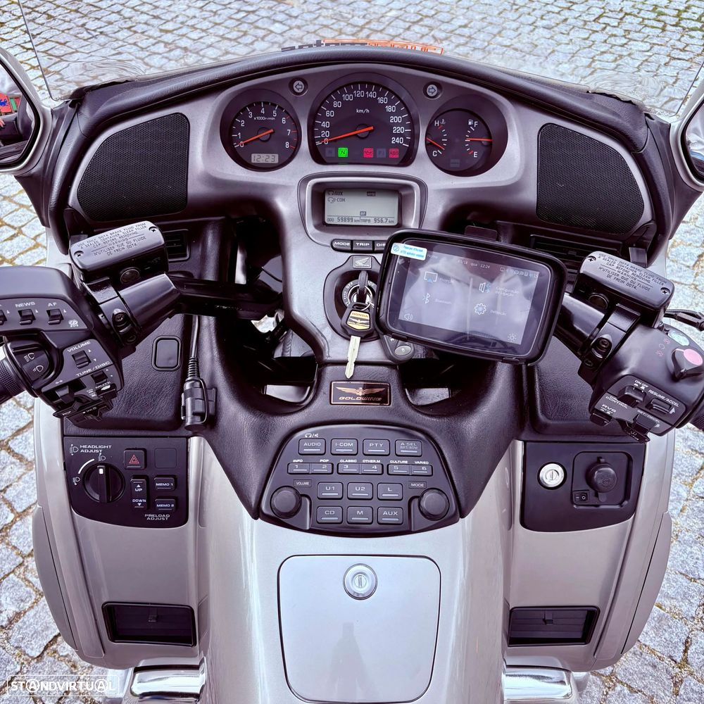 Honda Goldwing - 11