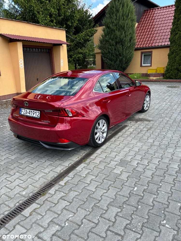 Lexus IS - 6