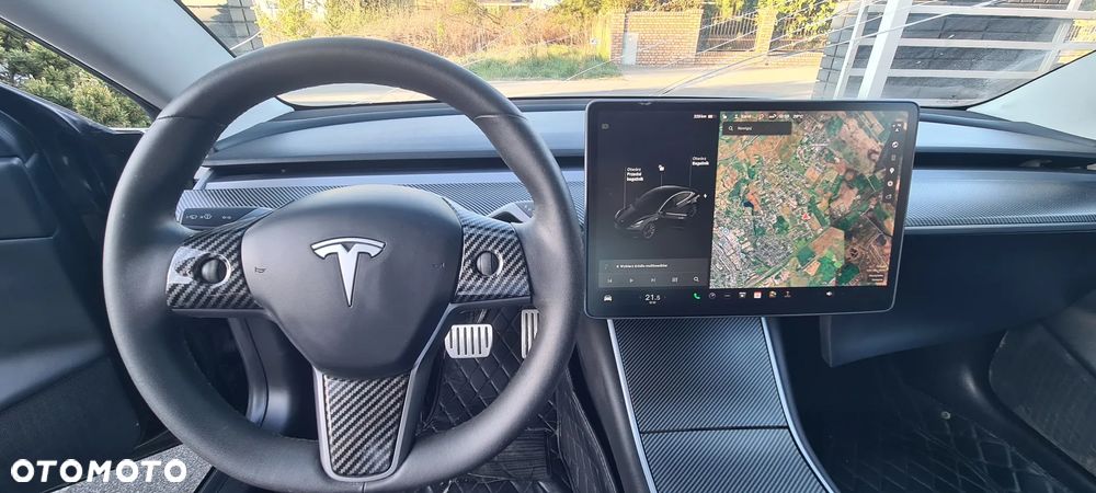 Tesla Model 3 - 12