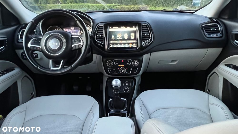 Jeep Compass 2.0 MultiJet Active Drive Limited - 27