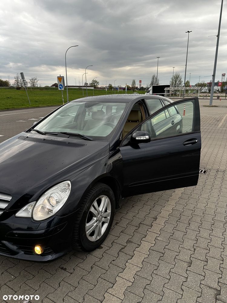 Mercedes-Benz Klasa R 320 CDI L 4-Matic - 24