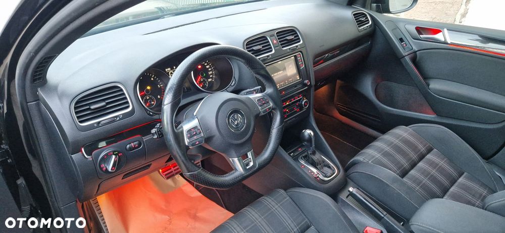 Volkswagen Golf 2.0 TDI DPF DSG GTD - 15