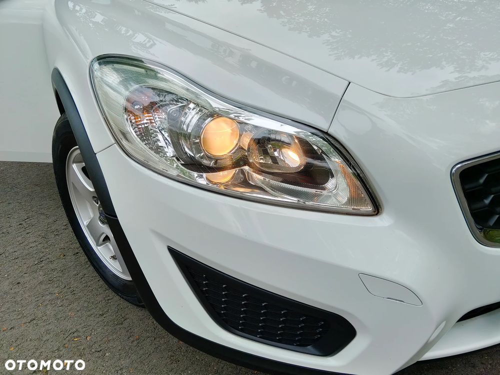 Volvo C30 D2 - 19