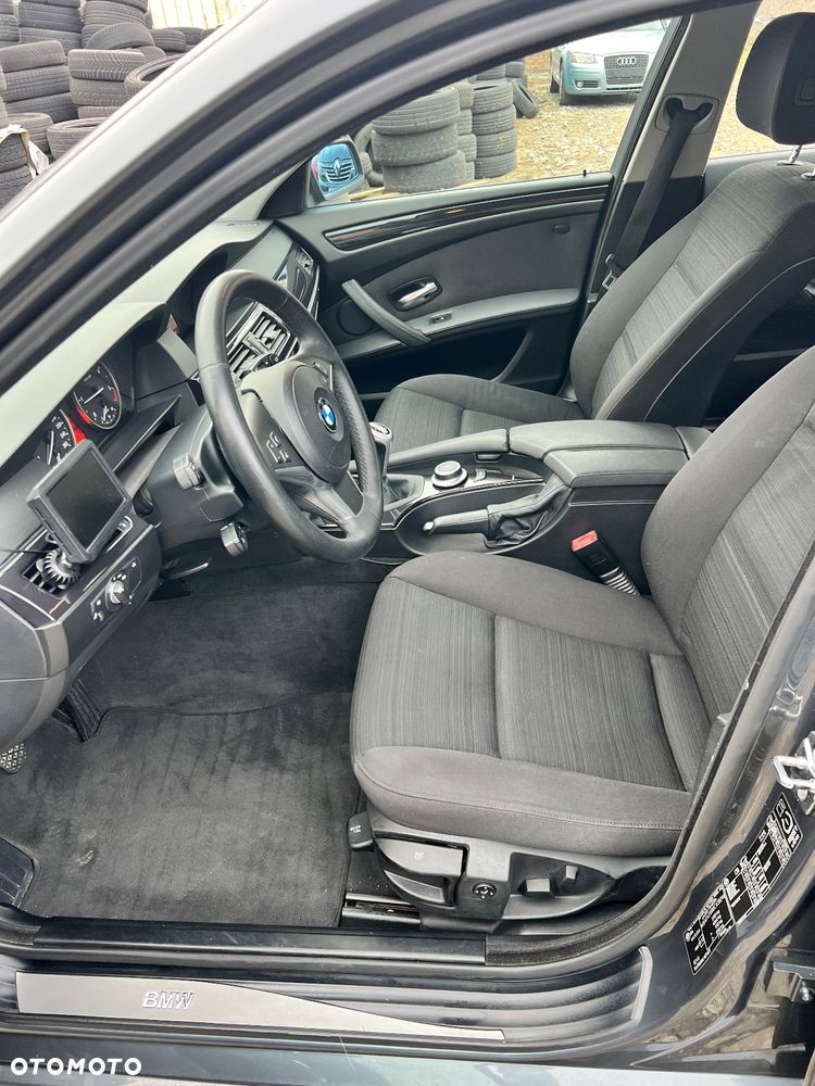 BMW Seria 5 520d - 12