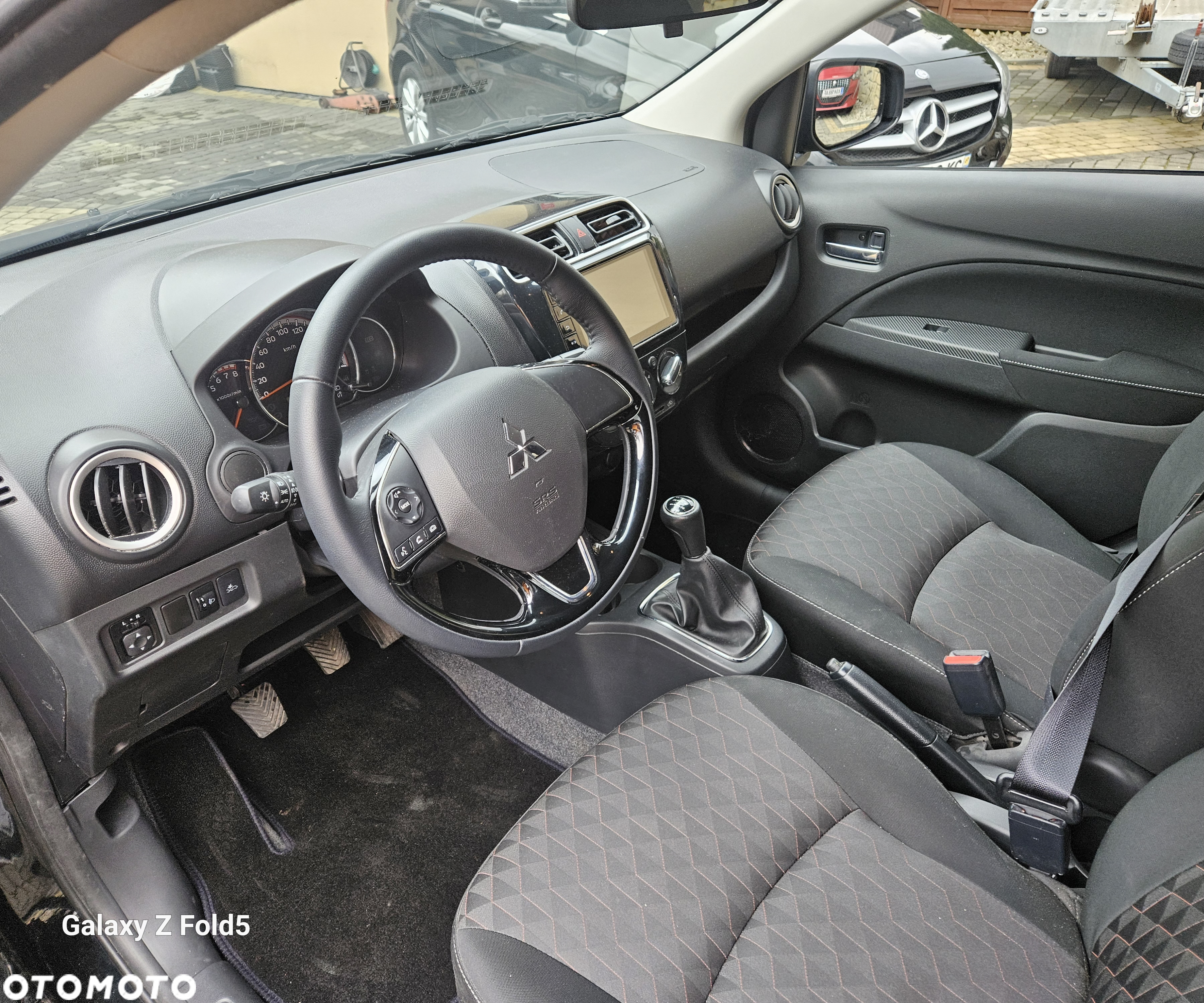 Mitsubishi Space Star 1.2 Entry - 15