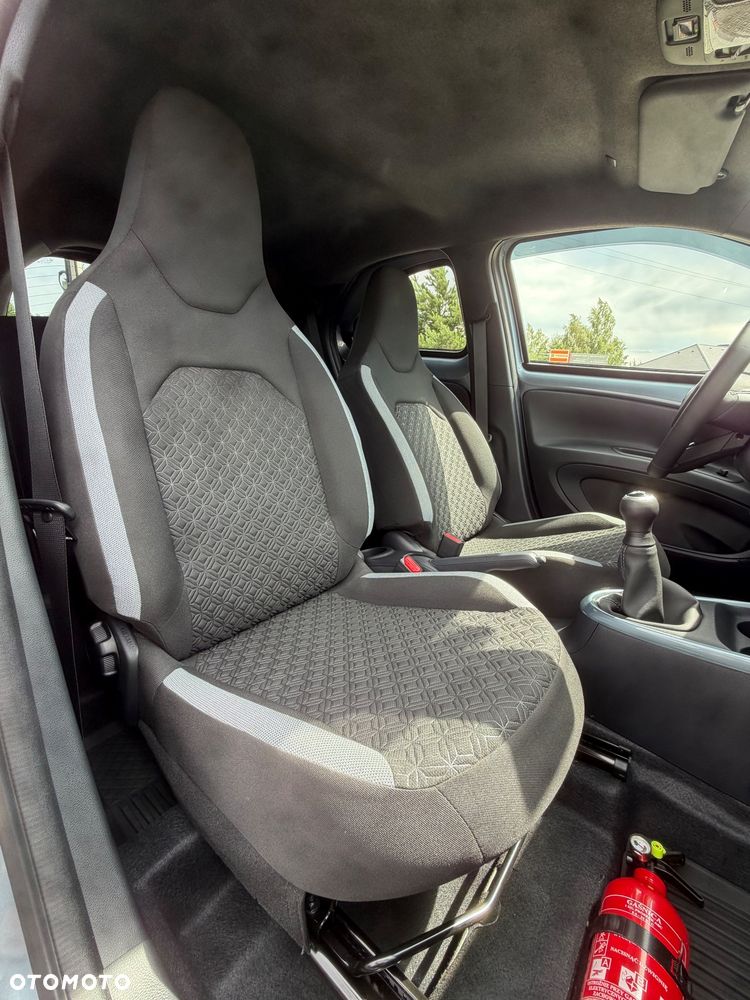 Toyota Aygo X - 21