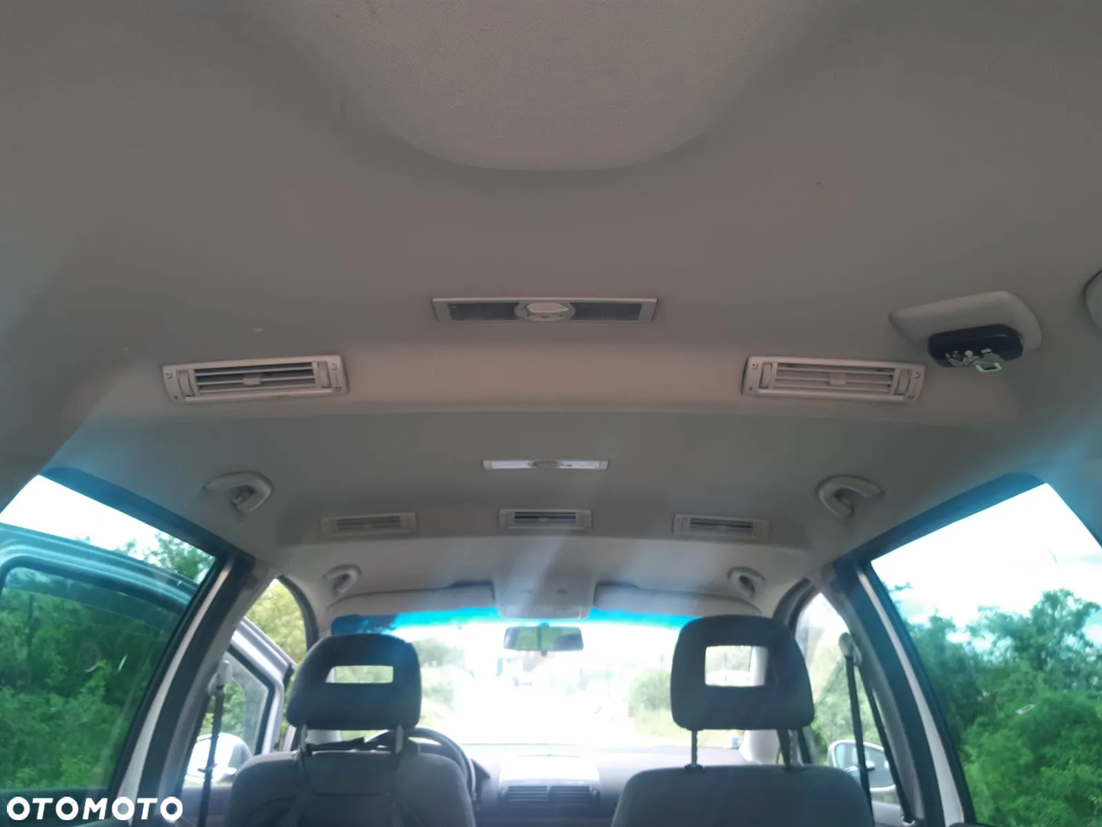 Volkswagen Sharan - 18